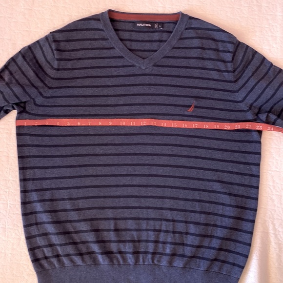 Nautica V-neck Pullover - Picture 4 of 5